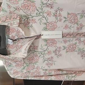 Women's long-sleeved blouse